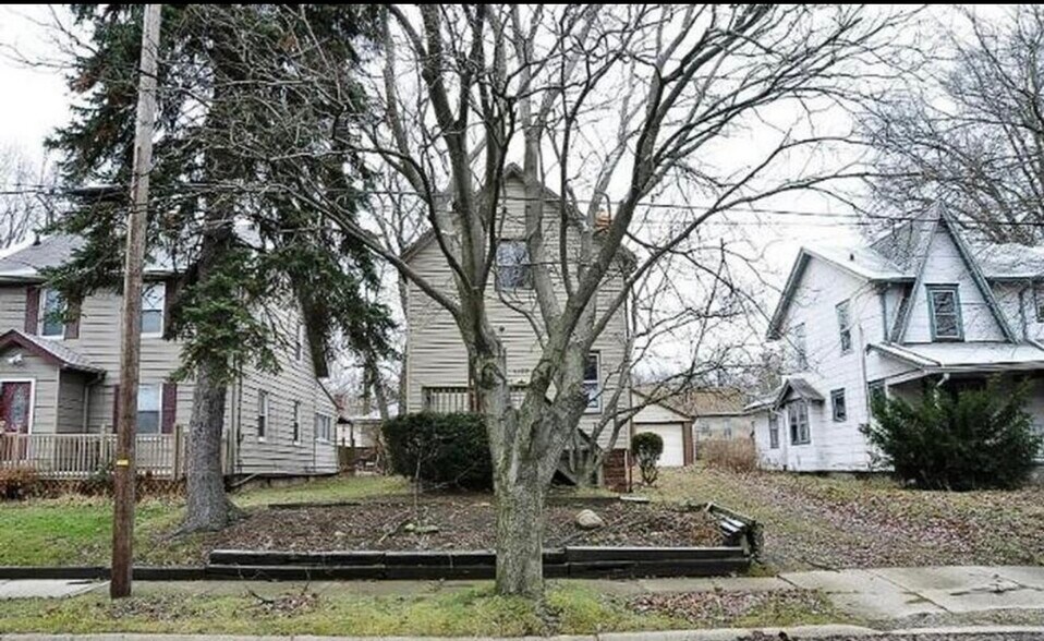 1123 Coventry St, Akron, OH à vendre - Photo principale – Image 1 sur 1