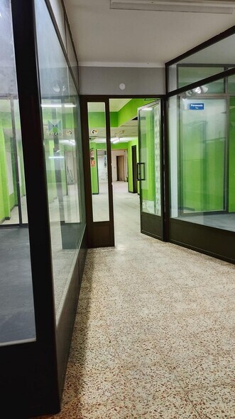 Immeuble residentiel dans Castelldefels, Barcelona à vendre - Photo de l’immeuble – Image 3 sur 9