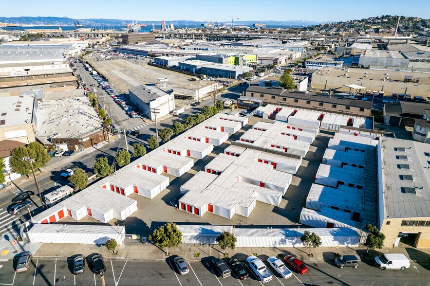2285-2325 Jerrold Ave, San Francisco, CA à louer - Photo de la construction – Image 1 sur 3