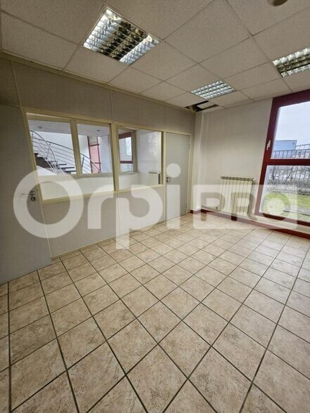 Bureau dans Reims à louer - Photo intérieure – Image 3 sur 7