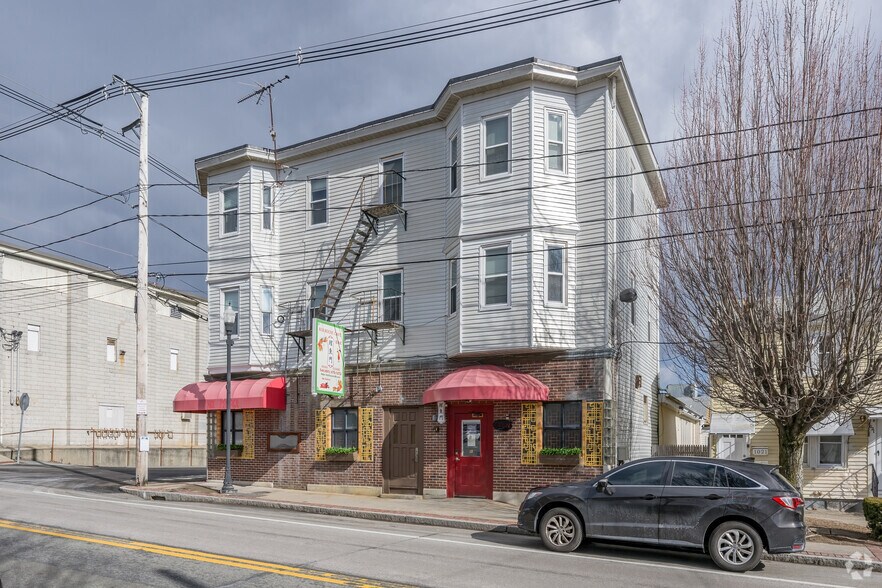 1021-1027 Charles Street portefeuille de 3 biens à vendre sur LoopNet.fr - Photo de l’immeuble – Image 3 sur 5
