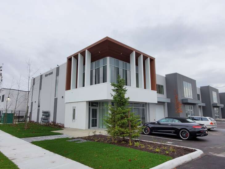 950 Seaborne Av, Port Coquitlam, BC à louer Photo de l’immeuble– Image 1 sur 6