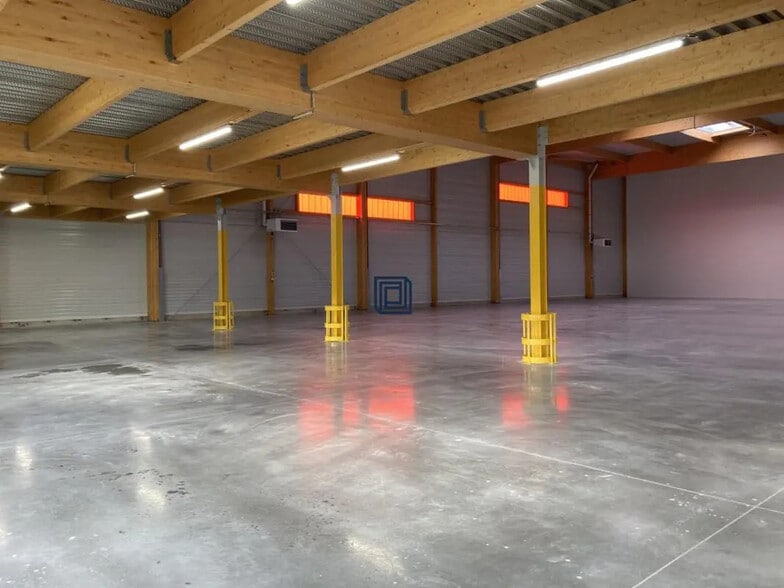 Industriel/Logistique dans Brie-Comte-Robert à louer - Photo intérieure – Image 3 sur 9