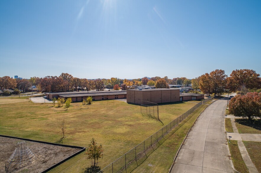 200 Forrest Park Rd, Bartlesville, OK à vendre - Photo de l’immeuble – Image 3 sur 19
