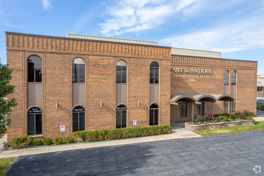 2208 Midwest Rd, Oak Brook, IL à louer - Photo de l’immeuble – Image 3 sur 9