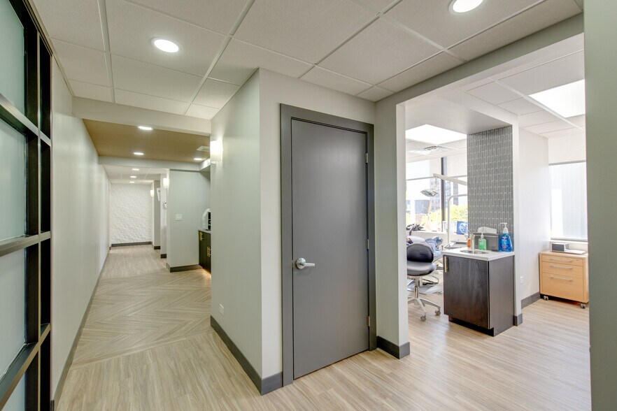 2551 N Clark St, Chicago, IL à louer - Photo intérieure – Image 3 sur 35