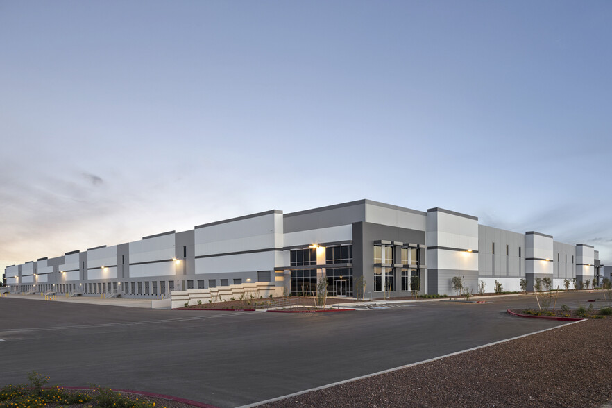 NNWC Interstate I-10 & Perryville Road, Buckeye, AZ à louer - Photo de l’immeuble – Image 1 sur 8