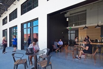 251 Armour Dr NE, Atlanta, GA à louer Photo de l’immeuble– Image 1 sur 1