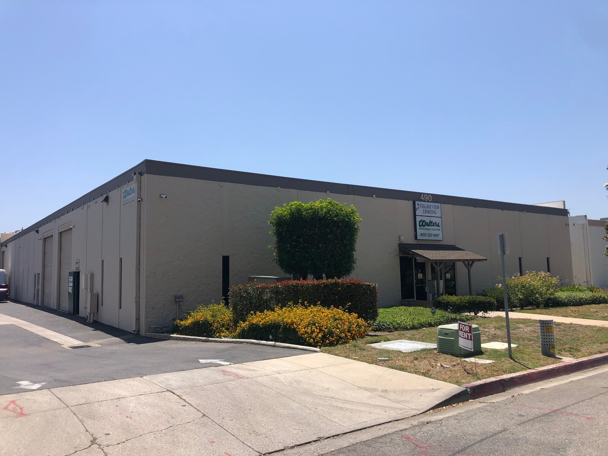 490 E Easy St, Simi Valley, CA à louer Photo intérieure– Image 1 sur 6