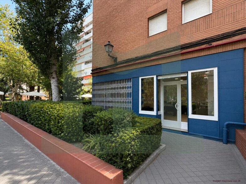 Local commercial dans Madrid, Madrid à louer - Photo de l’immeuble – Image 2 sur 8