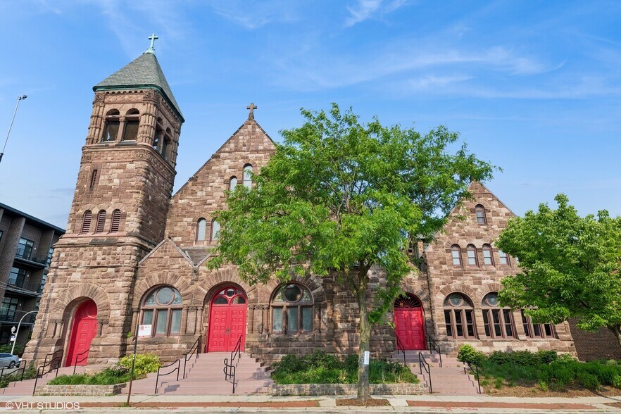 201 S. Ashland Ave. Ave, Chicago, IL à vendre - Photo principale – Image 1 sur 41
