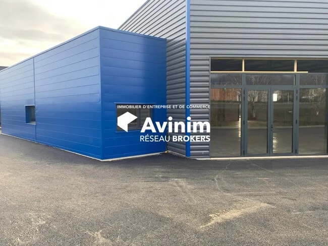 Plus de détails pour Local d’activités à vendre