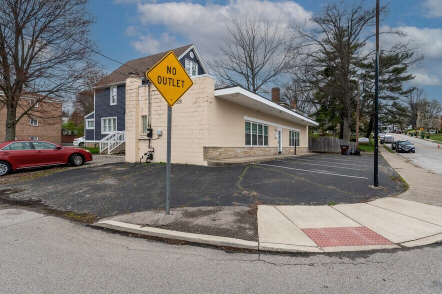 1917 Sutton Ave, Cincinnati, OH à vendre - Photo de l’immeuble – Image 2 sur 30