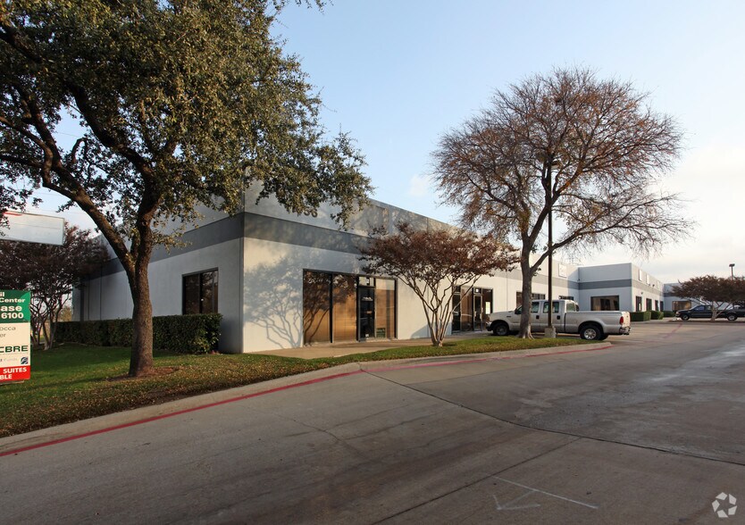 11056 Shady Trl, Dallas, TX à louer - Photo de l’immeuble – Image 2 sur 18