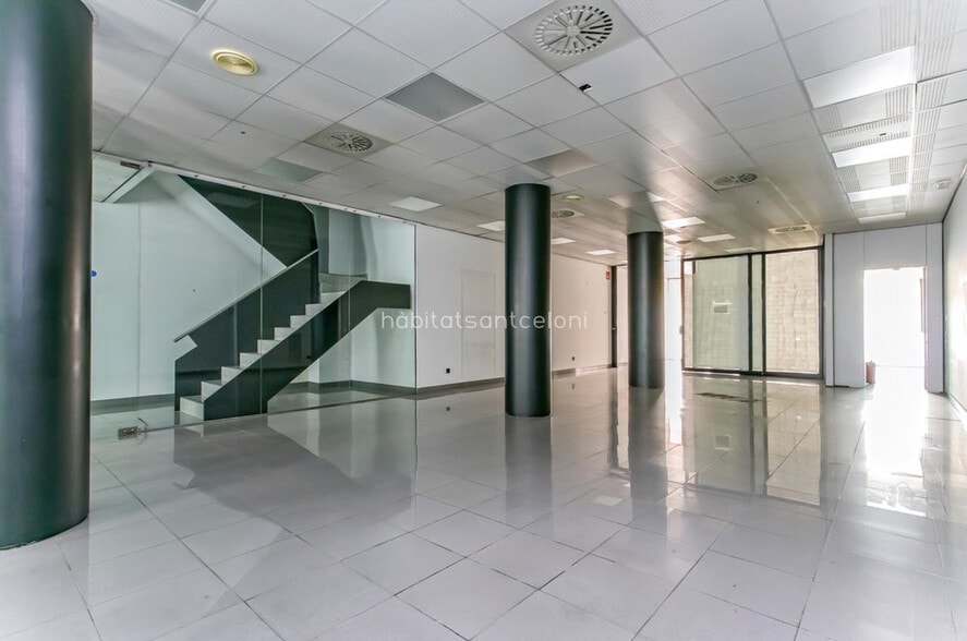 View Photo