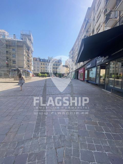 Plus de détails pour Local commercial à louer