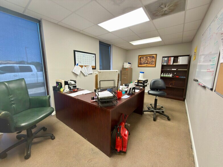 4400 Poche Ct W, New Orleans, LA à vendre - Photo de l’immeuble – Image 2 sur 19