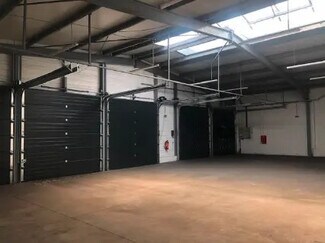 Plus de détails pour Local commercial à louer