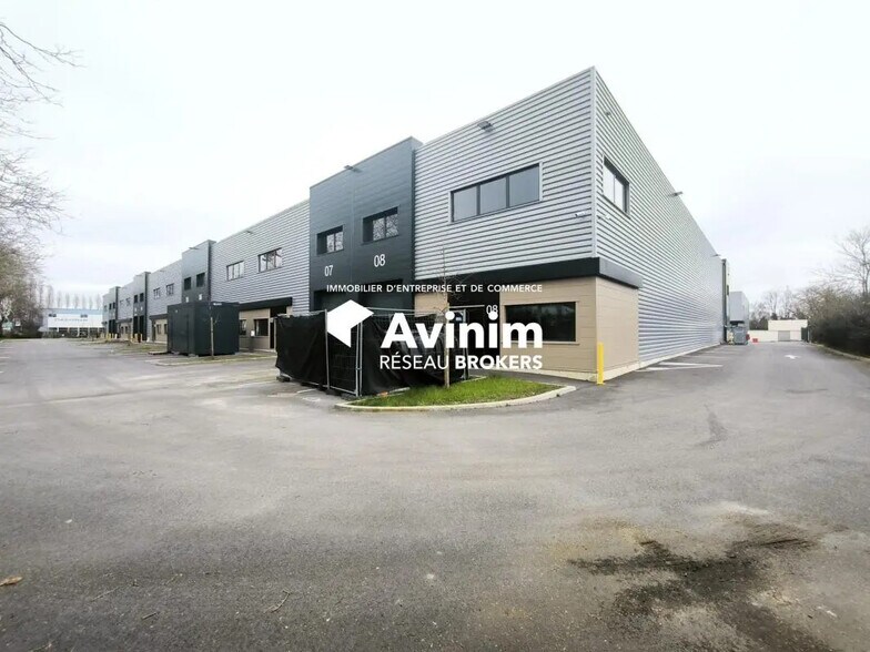 Industriel/Logistique dans Buc à louer - Photo de l’immeuble – Image 1 sur 5