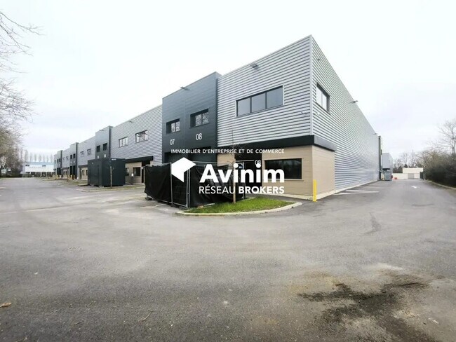Plus de détails pour Industriel/Logistique à louer