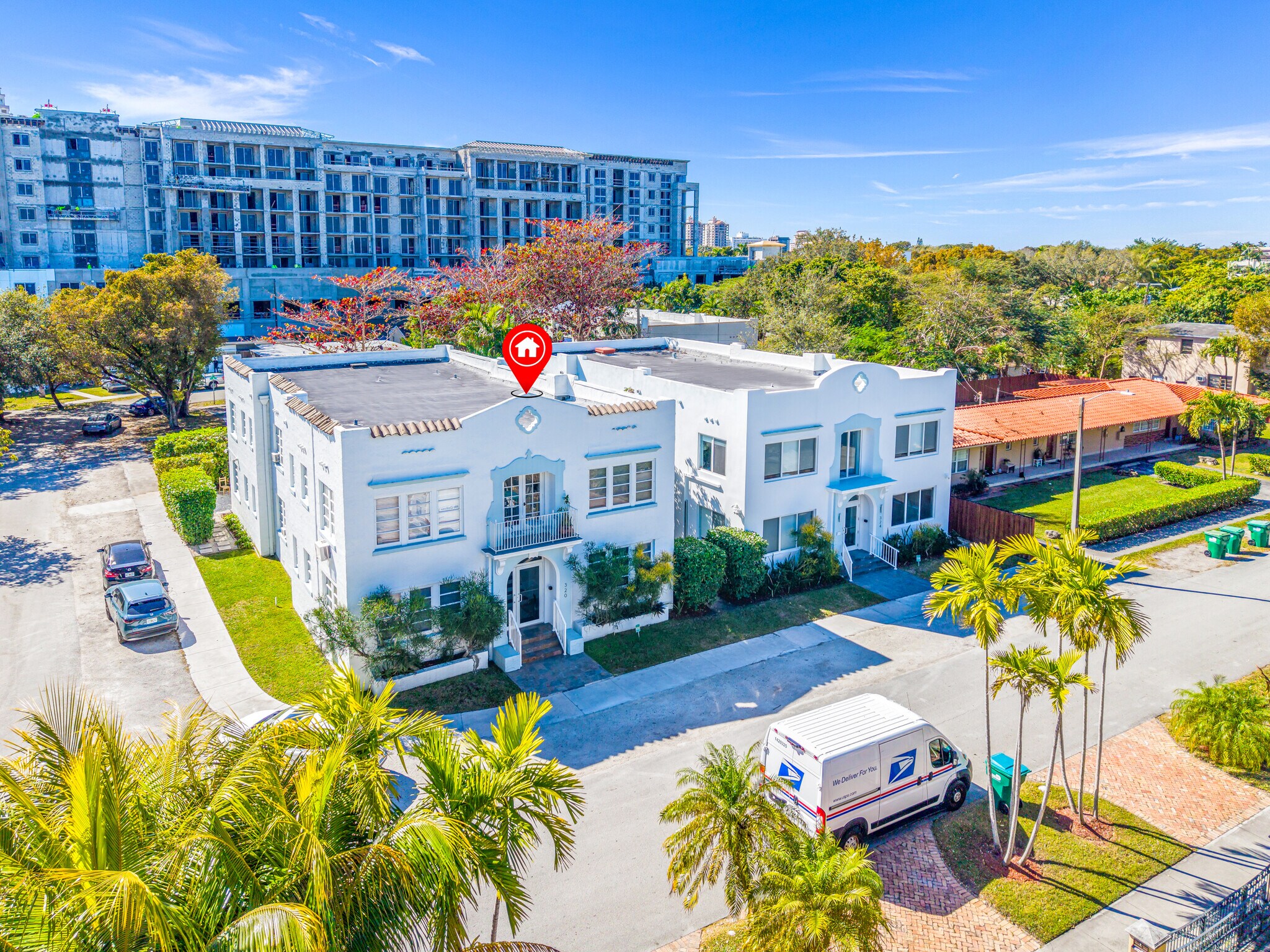 Coral Gables Portfolio-Mendoza/Salzedo portefeuille de 2 biens à vendre sur LoopNet.fr Photo principale– Image 1 sur 48