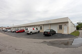 Plus de détails pour 4750-4782 NE 10th Ave, Oakland Park, FL - Industriel/Logistique à louer