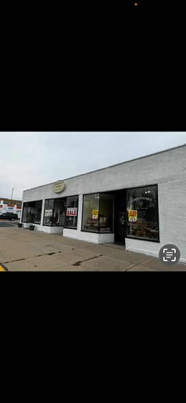 814-824 Glen Flora Ave, Waukegan, IL à louer - Photo de l’immeuble – Image 3 sur 4