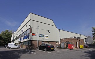 Plus de détails pour 3 Regal Way, Watford - Industriel/Logistique à louer