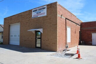 Plus de détails pour 806 9th St, Woodward, OK - Industriel/Logistique à vendre