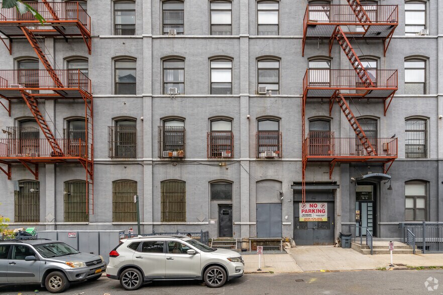 65 S 11th St, Brooklyn, NY à louer - Photo de l’immeuble – Image 2 sur 15