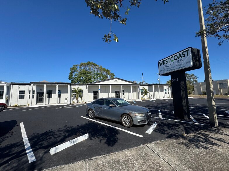 3819-3827 Central Ave, Saint Petersburg, FL à louer - Photo de l’immeuble – Image 2 sur 6