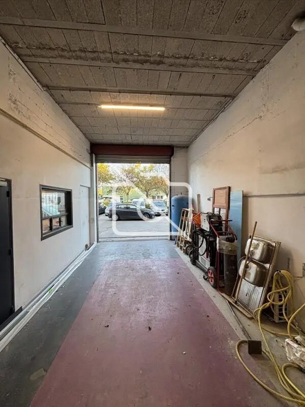 Plus de détails pour Industriel/Logistique à louer