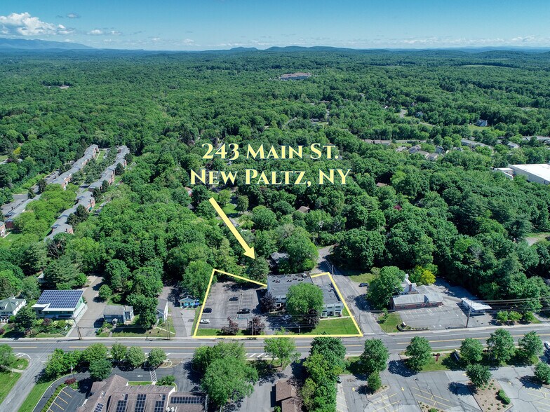 243 Main St, New Paltz, NY à louer - Photo de l’immeuble – Image 2 sur 10