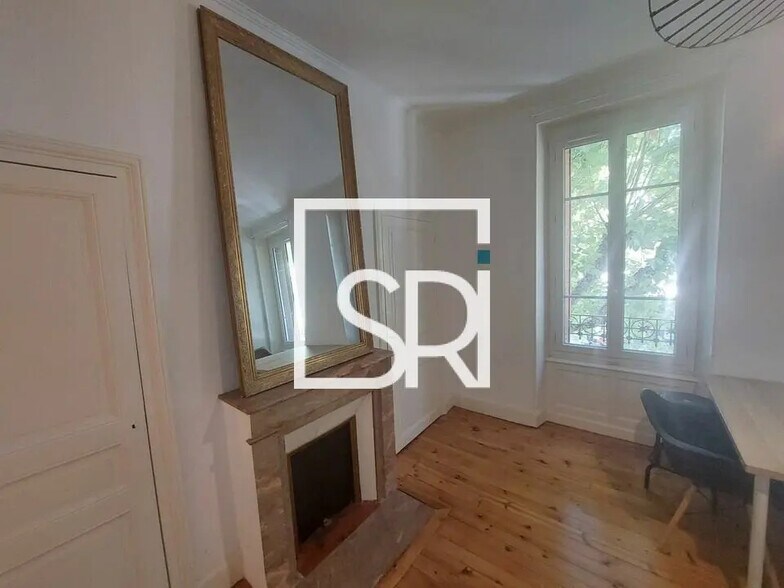 Bureau dans Clermont-Ferrand à louer - Photo intérieure – Image 1 sur 10