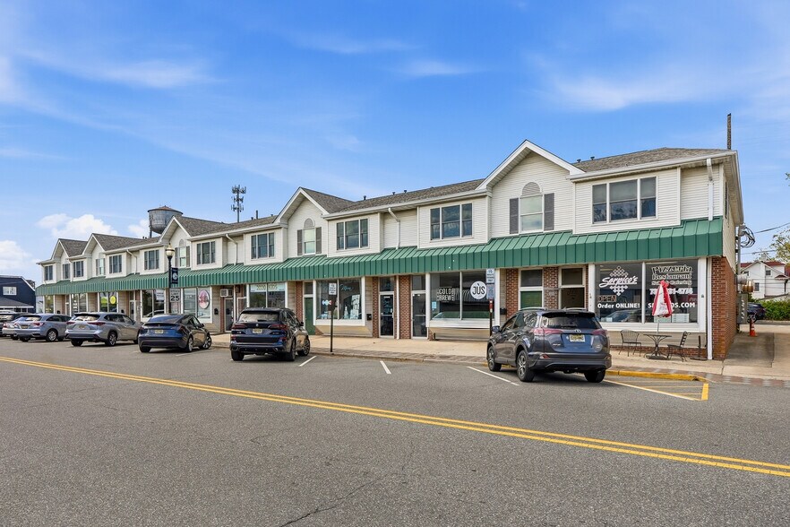 305-341 Main St, Allenhurst, NJ à vendre - Photo de l’immeuble – Image 2 sur 50