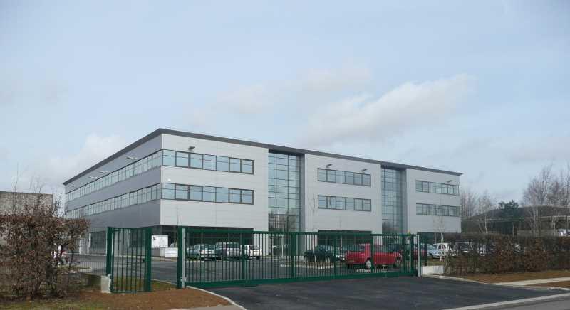 127 Avenue Du Bois De La Pie, Roissy-en-France à louer - Photo de l’immeuble – Image 1 sur 13