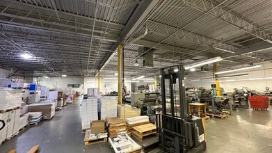 7040 Colonial Hwy, Pennsauken, NJ à louer Photo intérieure– Image 2 sur 10