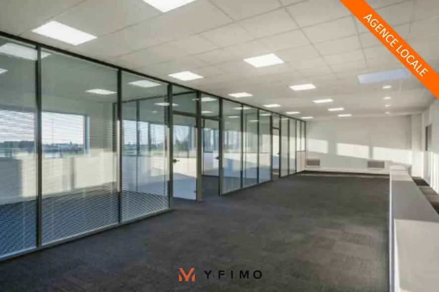 Local d'activités dans Marines à vendre - Photo de l’immeuble – Image 3 sur 8