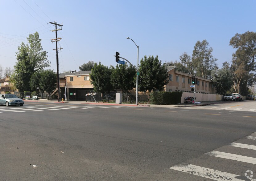 7505-7507 Woodman Ave, Van Nuys, CA à vendre - Photo principale – Image 1 sur 15