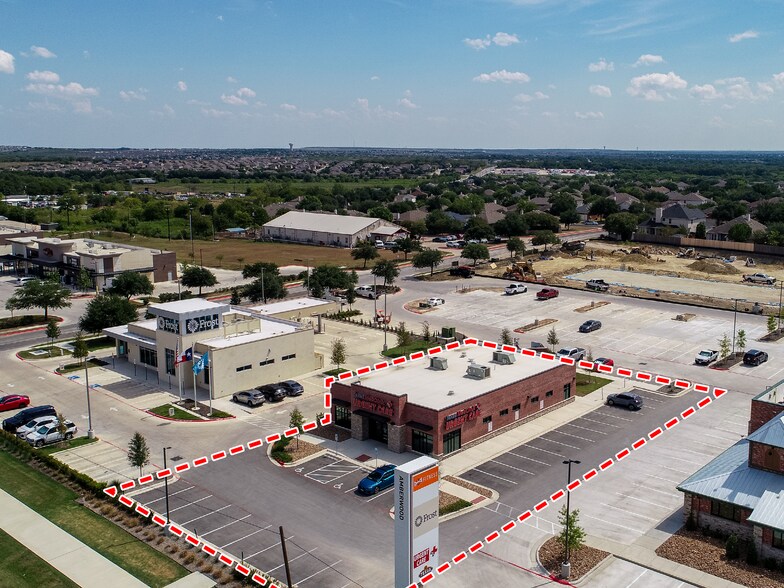 19055 Interstate 35, Kyle, TX à vendre - Photo de l’immeuble – Image 3 sur 5