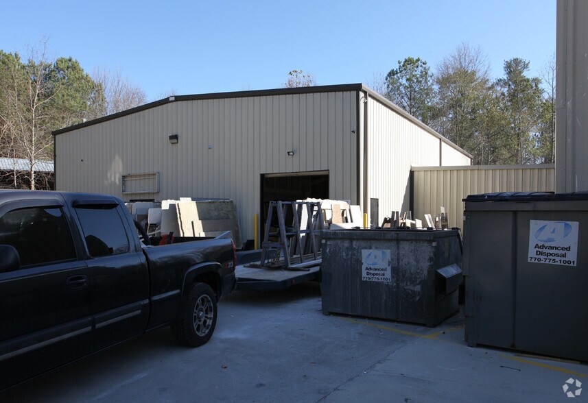 4300 Business Park Ct, Lilburn, GA à vendre - Photo de l’immeuble – Image 2 sur 6