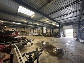 2 Avenue Des 3 Peuples, Montigny-le-Bretonneux à vendre Photo intérieure– Image 2 sur 37