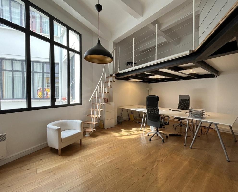 Bureau dans Paris à louer Photo de l’immeuble– Image 1 sur 7
