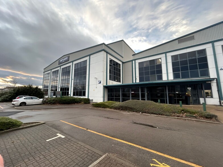 Follingsby Close, Gateshead à louer - Photo de l’immeuble – Image 2 sur 5