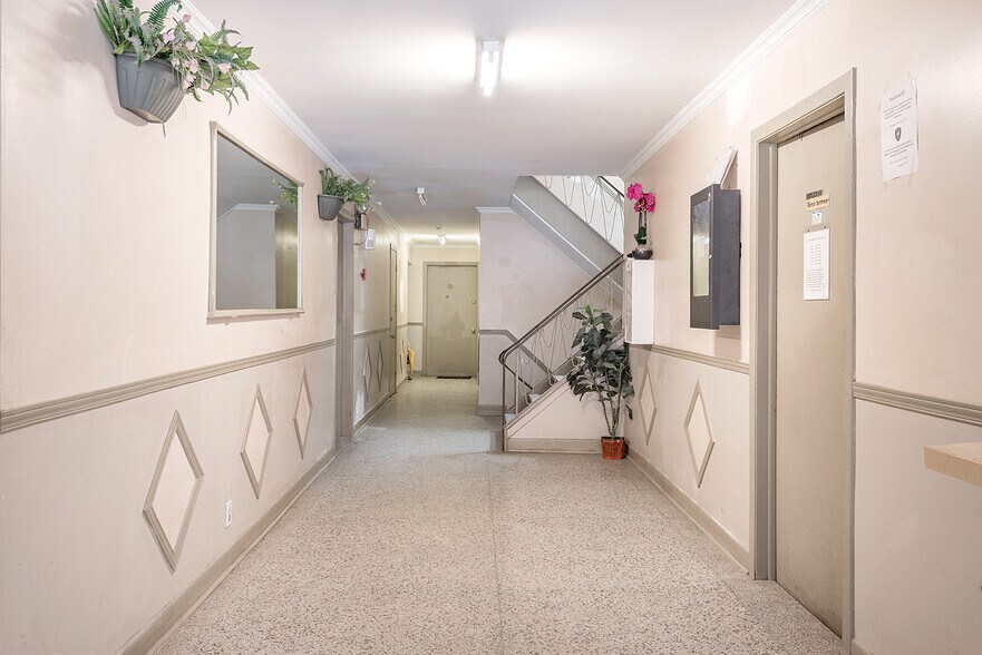 10300 Tsse Fleury, Montréal, QC à vendre - Photo intérieure – Image 3 sur 5