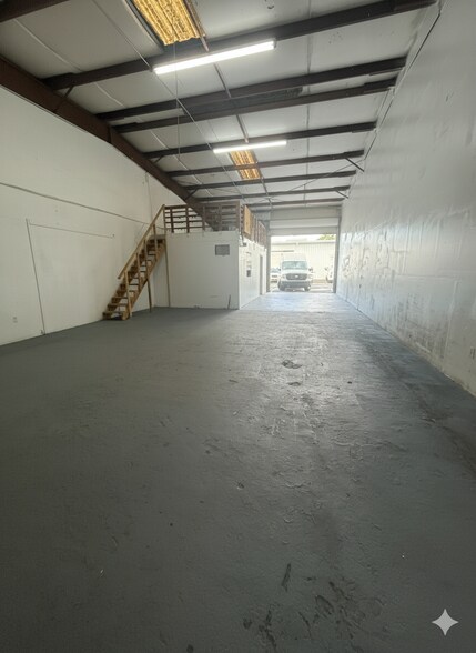 401 Enterprise St, Ocoee, FL à louer - Photo de l’immeuble – Image 2 sur 6