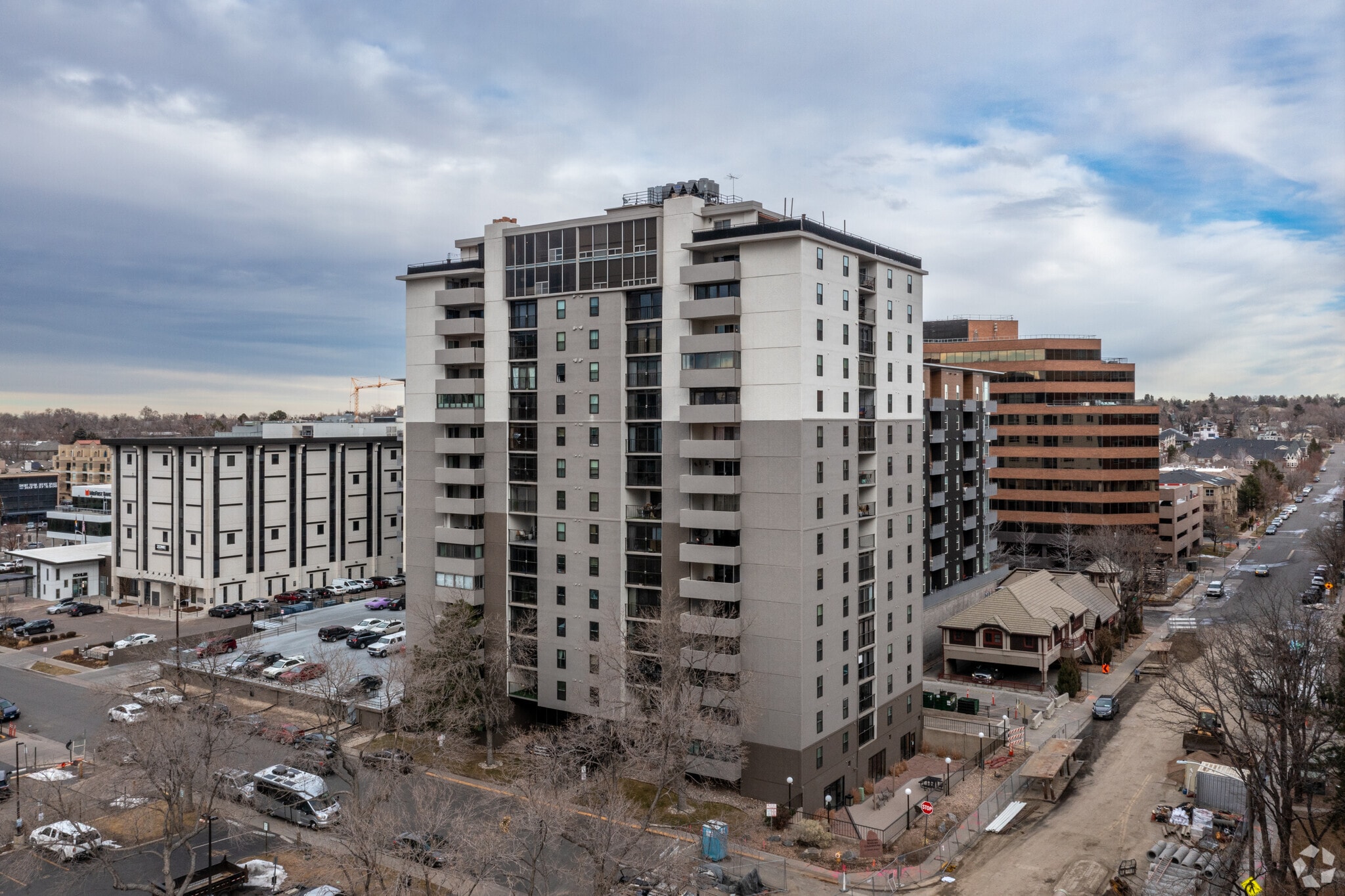 2 Adams St, Denver, CO à vendre Photo principale– Image 1 sur 8