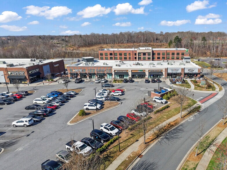 6350 Clemmons Point Dr Rd, Clemmons, NC à louer - Photo de l’immeuble – Image 3 sur 4