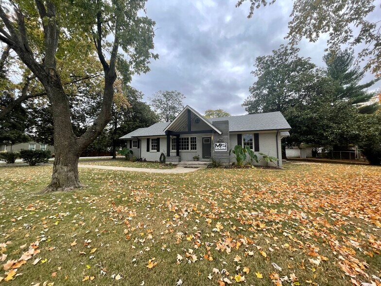 1475 Columbia Ave, Franklin, TN à louer - Photo principale – Image 1 sur 12