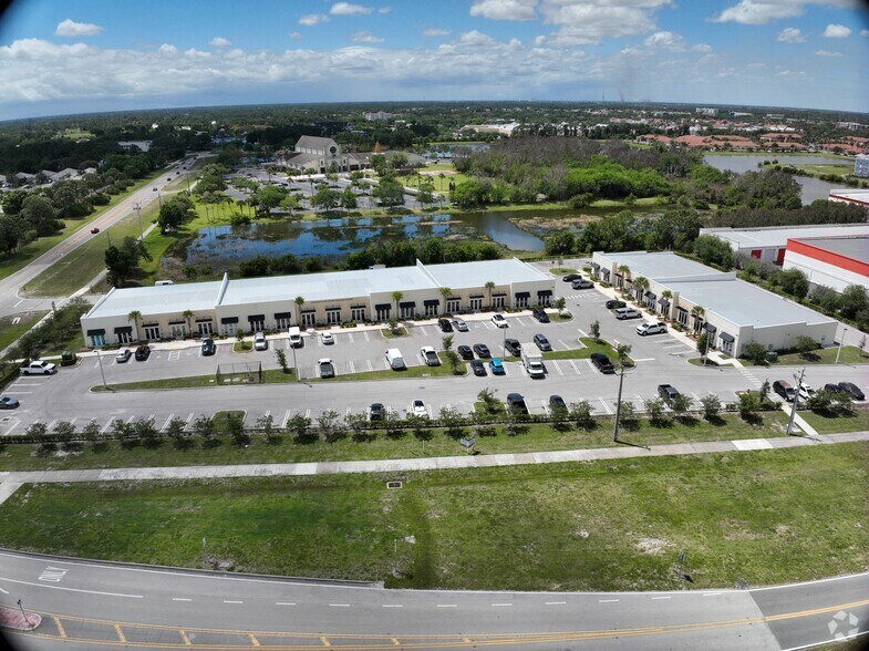 500 NW University Blvd, Port Saint Lucie, FL à louer – Image 3 sur 21